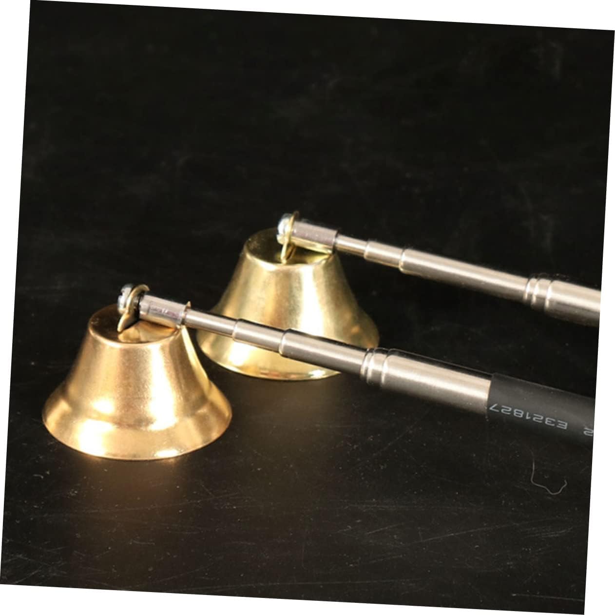ERINGOGO Telescopic Candle Extinguisher with Flexible Handle