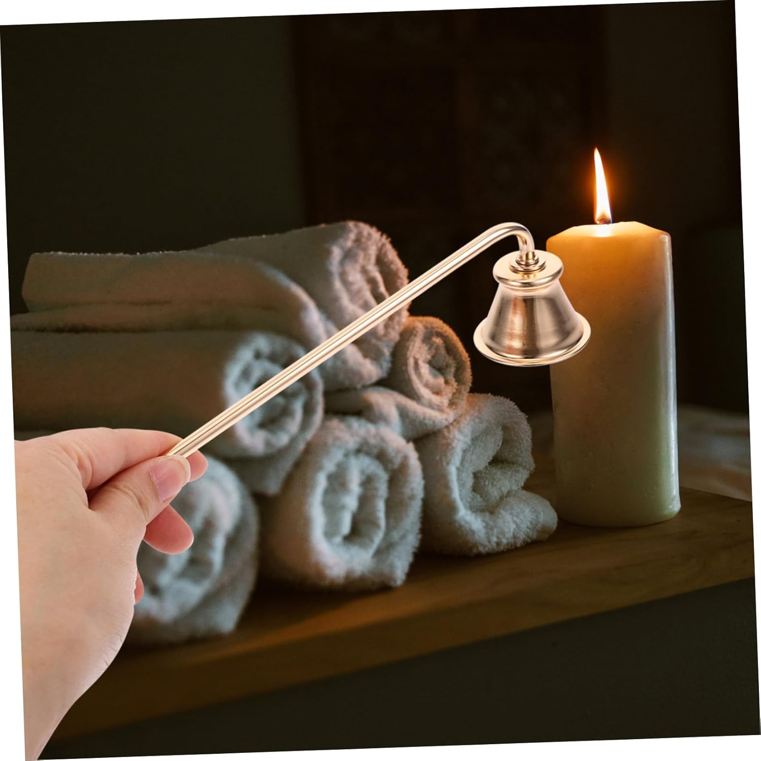 Happyyami Candle Snuffer Tool for Safe Extinguishing of Tea Lights