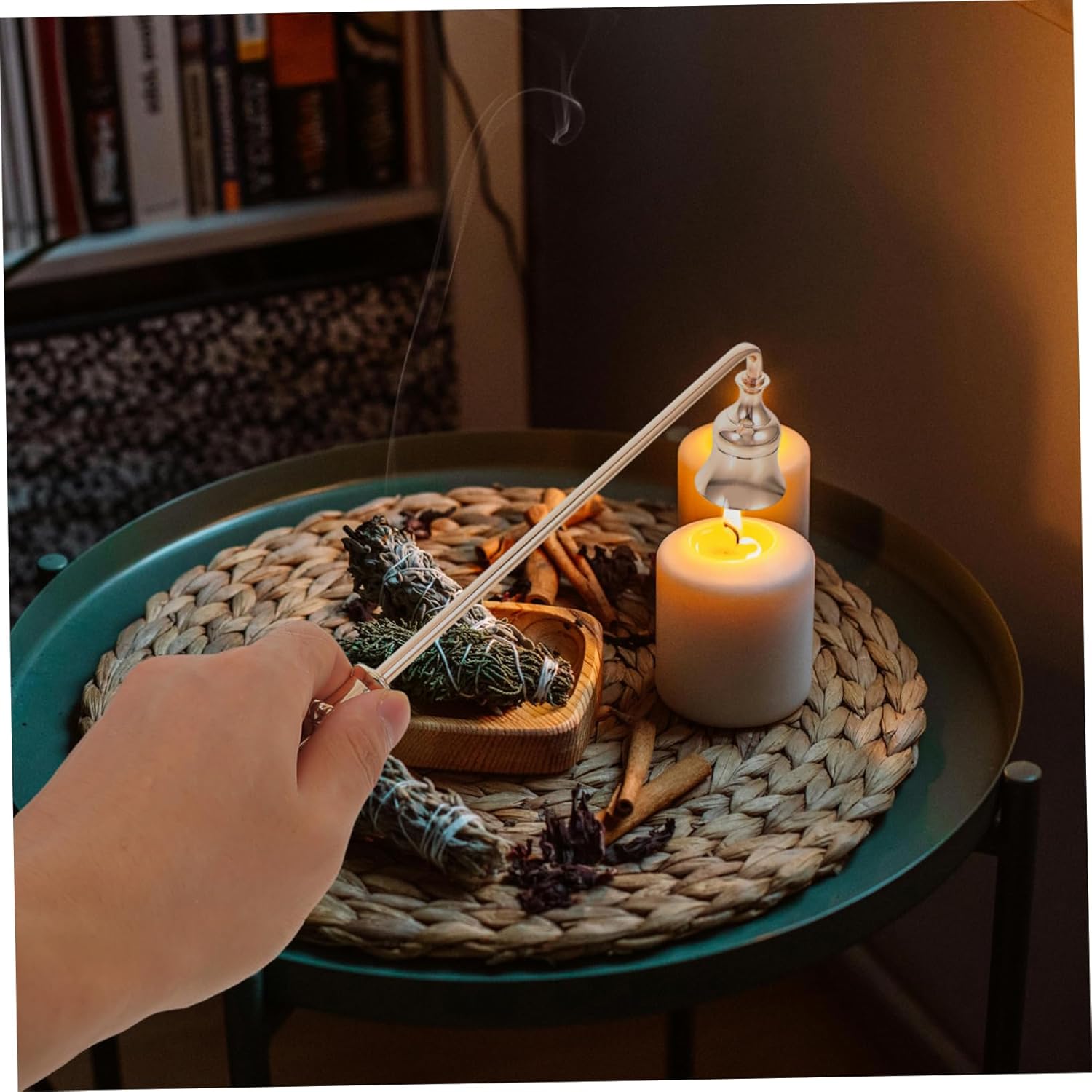 2pcs Candle Snuffer with Antique Design for Wick Extinguishing