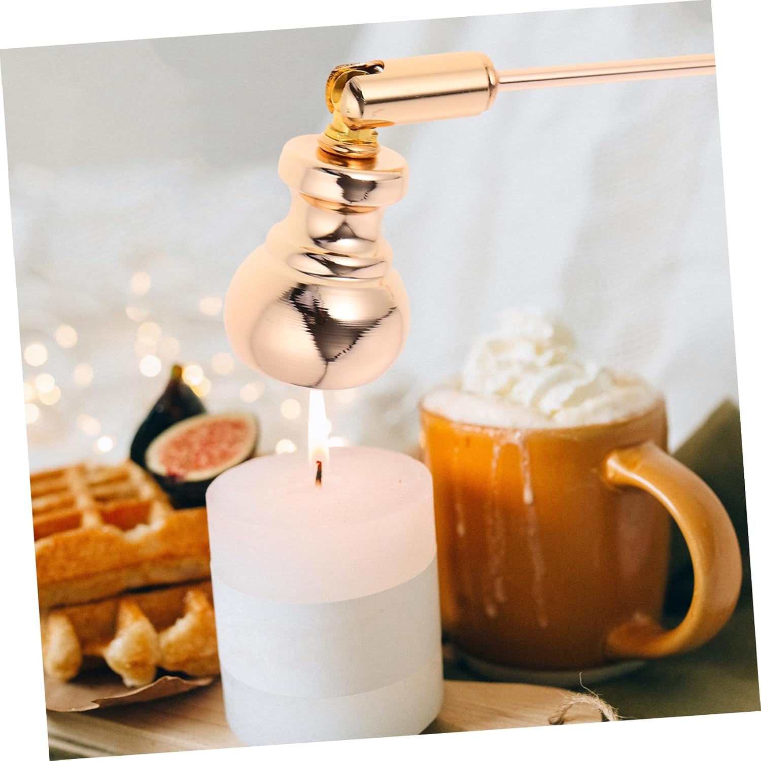 STOBAZA 1pc Gourd Shape Candle Snuffer Long Handle