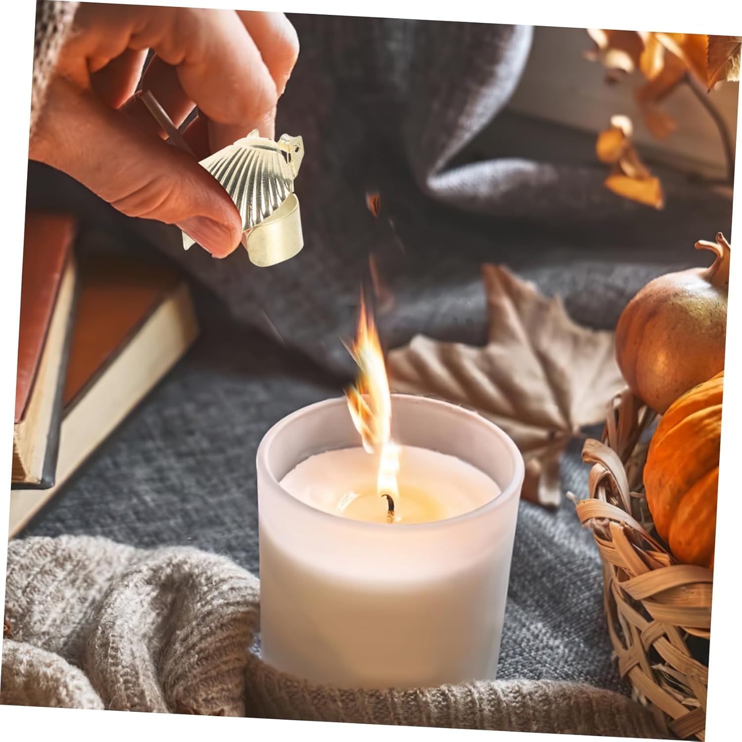 Zerodeko 4pcs Decorative Shell Shaped Candle Extinguisher