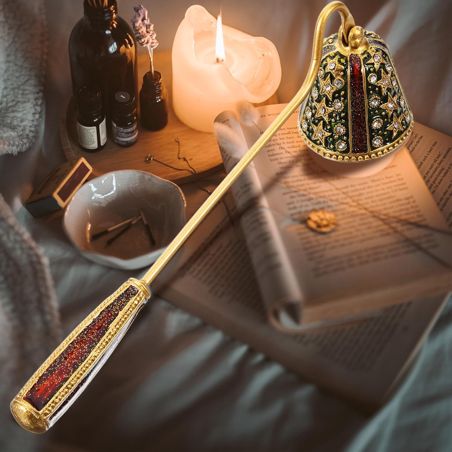 STOBAZA Rhinestone Star Candle Snuffer Tool