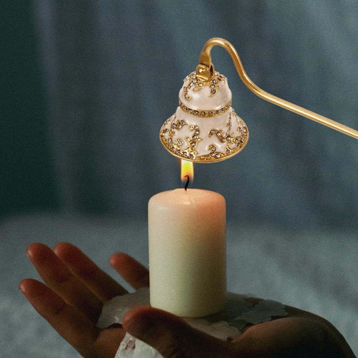 GUDVES Candle Snuffer Decorative Metal Tool - White