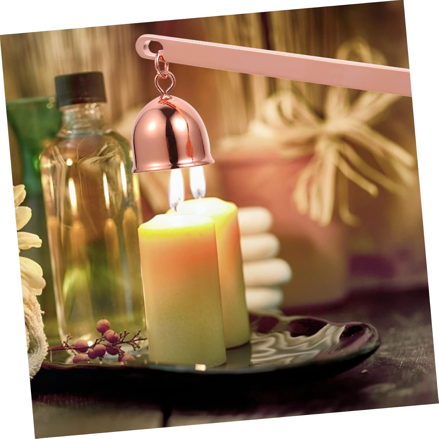 ERINGOGO Candle Snuffer with Long Handle and Elegant Design