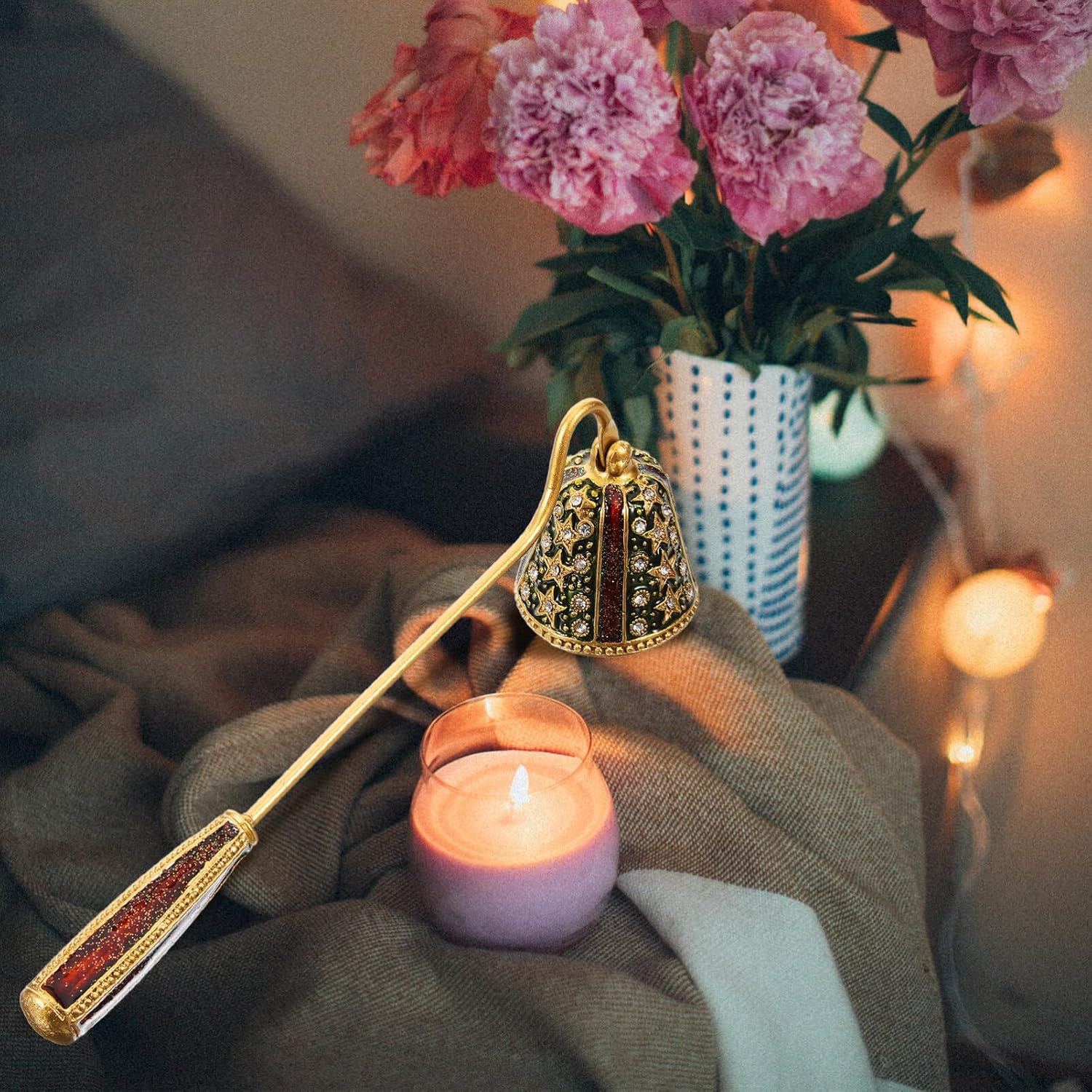 STOBAZA Rhinestone Star Candle Snuffer Tool