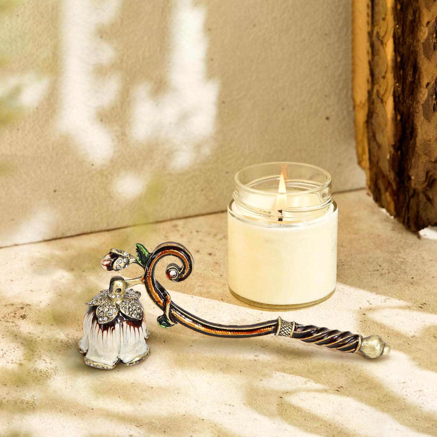 KH866 Candle Snuffer Vintage Flower Design